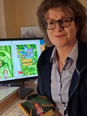 Daniela Birkenring mit ihren Buechern